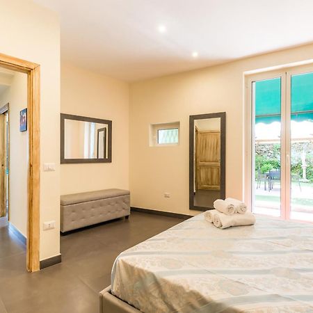 Villa Dolcevita With Parking By Napoliapartments Exterior foto